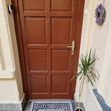 Bartok Apartman Apartment *